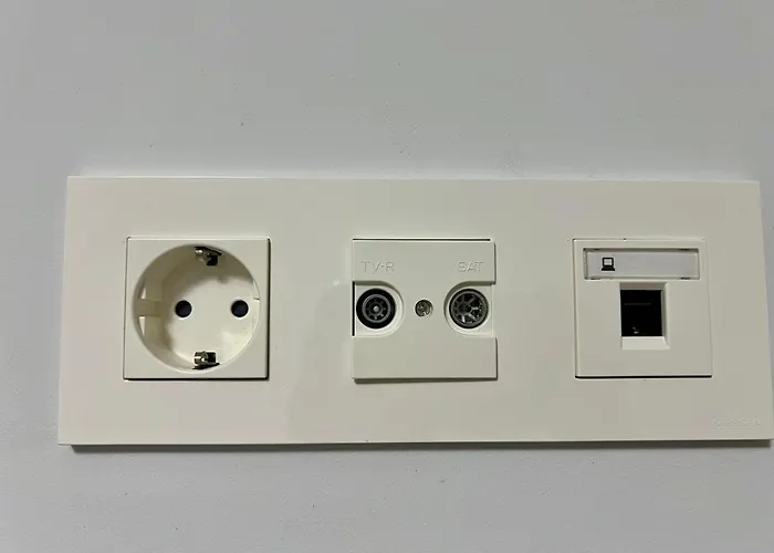 Playa San Lorenzo Con Parking Gratis Gijón